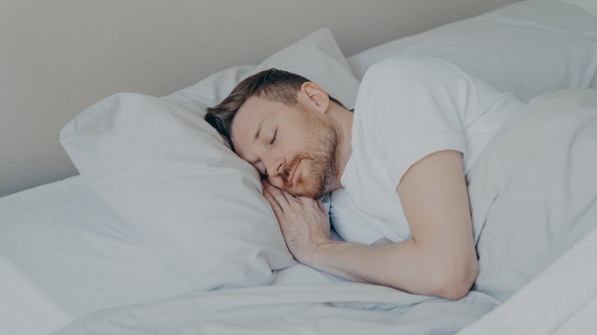 Doğal bir sakinleştirici olan '4-7-8' yöntemi ile birkaç dakikada uykuya dalın
