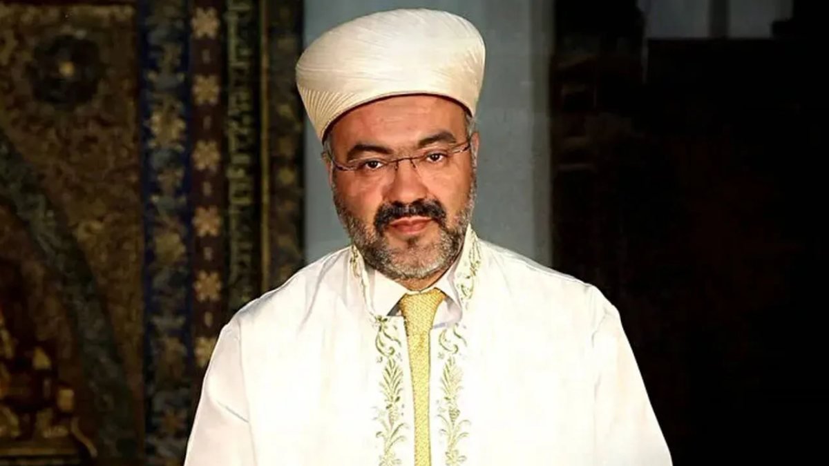 Ayasofya Camii'nin yeni baş imamı belli oldu