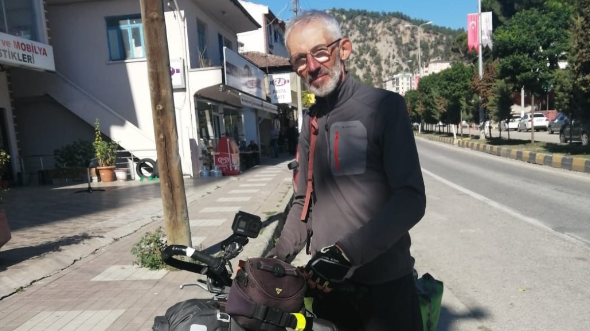 70 yaşında 3 bin kilometre pedal çevirdi, İtalya’dan Türkiye’ye geldi