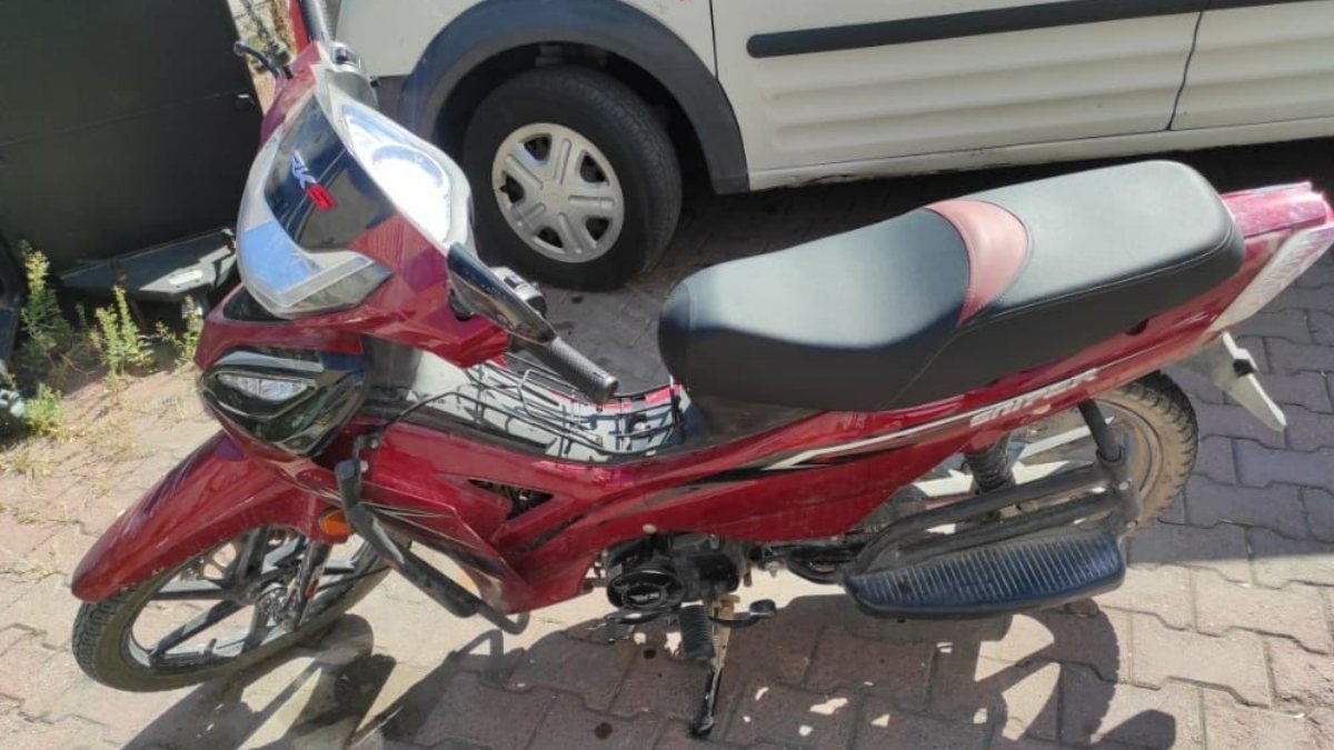 Kayseri'de motosiklet alacağını söyledi, deneme bahanesiyle motoru çaldı