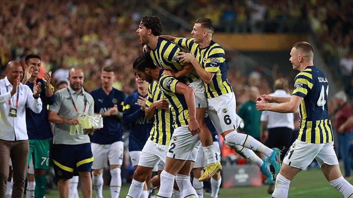 Fenerbahçe - AEK Larnaca maçı ne zaman, saat kaçta ve hangi kanalda?