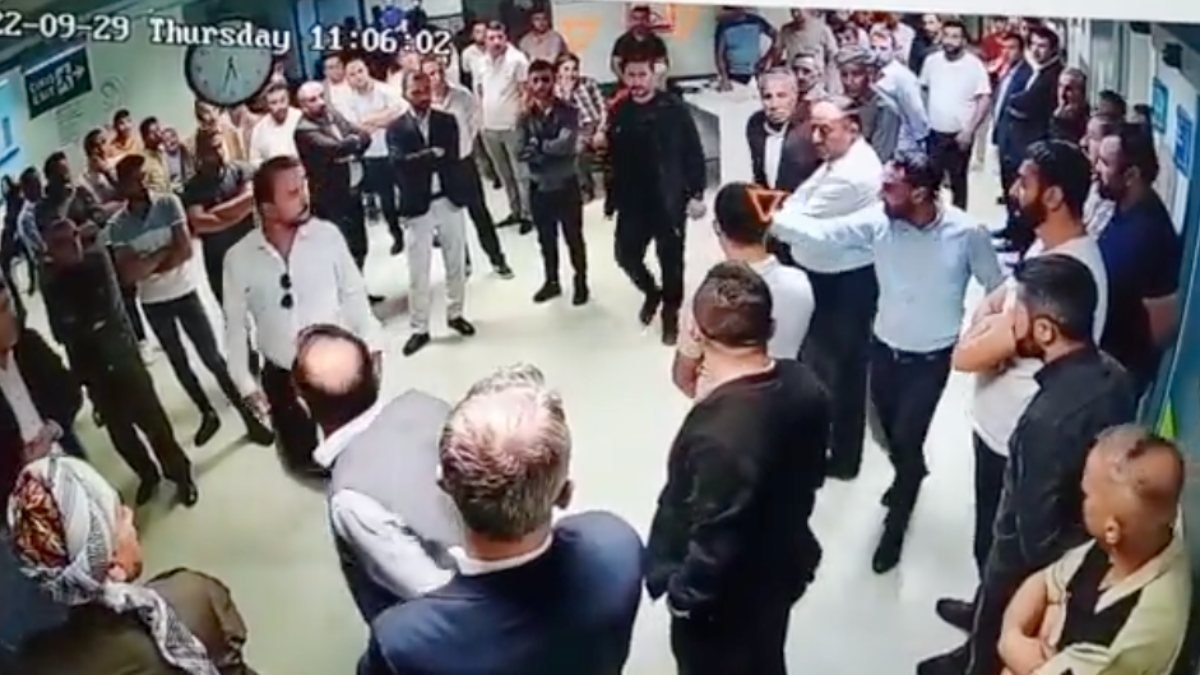 Şemdinli'de CHP'li başkandan başhekim yardımcısına saldırı