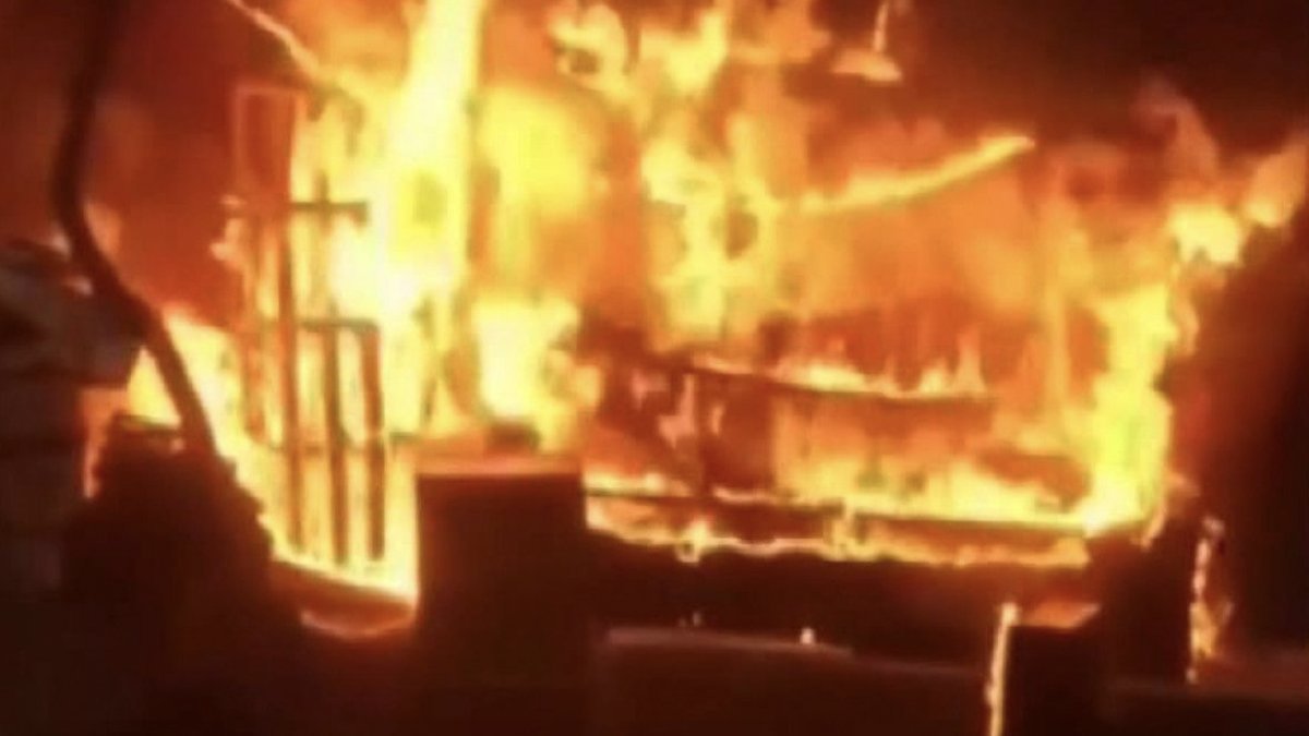 Bağcılar'da tartıştığı kişinin evini yaktı
