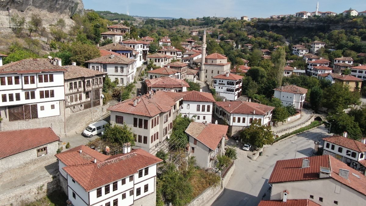 Safranbolu evleri güçlü temelleriyle ayakta kalmayı başarıyor