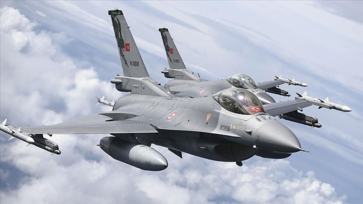 Yunanistan, Türkiye'ye F-16 satışıyla ilgili şartların kaldırılmasını konuşuyor