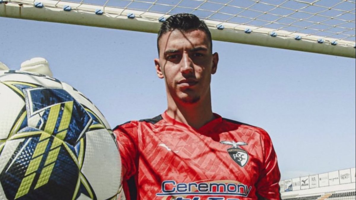 Berke Özer, Portimonense'de süre alamadı