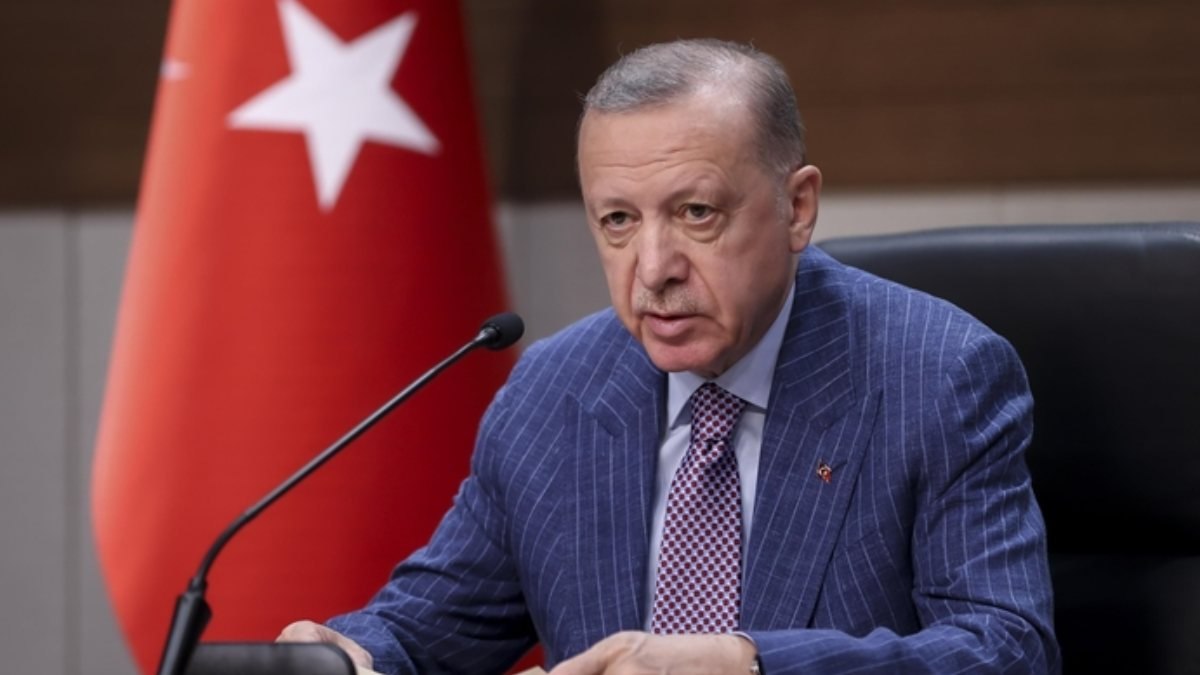 NY Times, Prag'da Erdoğan - Miçotakis gerilimini yazdı