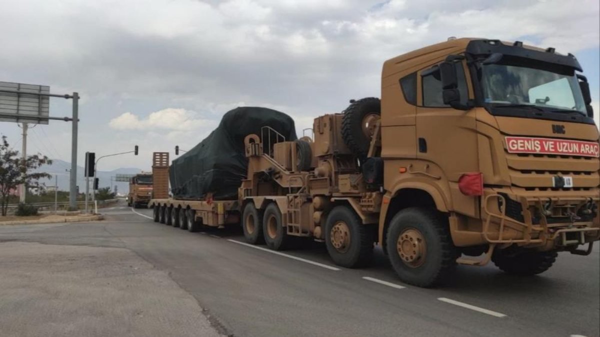 Sınır ötesine tank ve zırhlı araç sevkiyatı