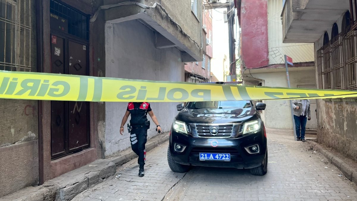 Diyarbakır'da şehir magandalarının kurşunu çocuğa isabet etti