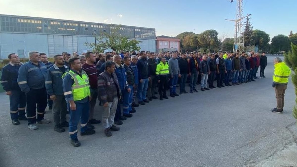 Manisa'daki maden işçilerinden, Bartın şehitlerine saygı durusu