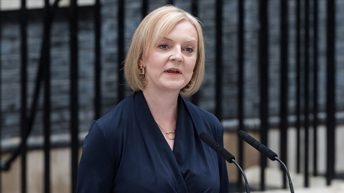 İngiltere Başbakanı Liz Truss istifa etti