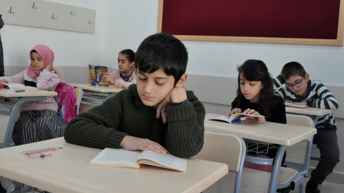 Yeni Yusufeli'de bin 446 öğrenci eğitim öğretime başladı