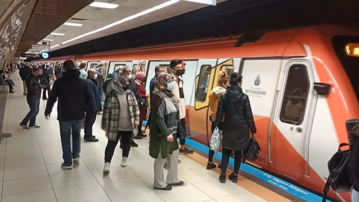 Yenikapı - Hacıosman metro arızalı mı, seferleri neden iptal edildi? M2 metro ne zaman düzelecek?