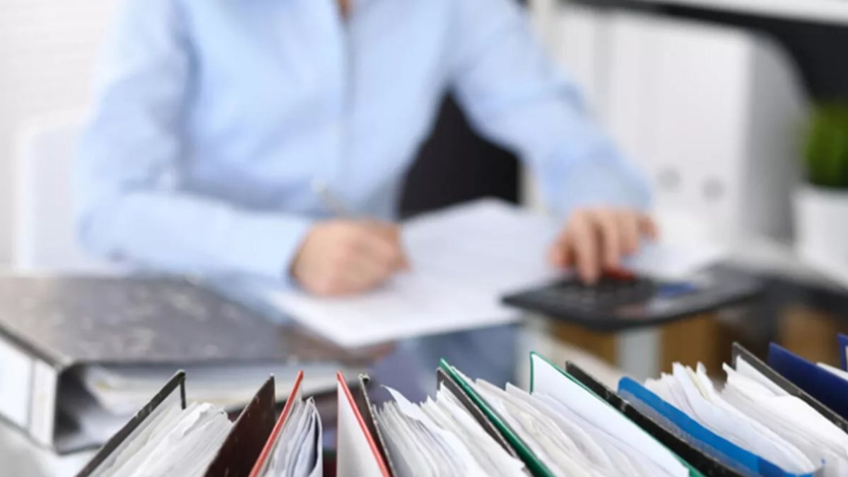 Sözleşmeliler ne zaman kadroya geçecek, 4B'li sözleşmeli personel kadroya geçecek mi?