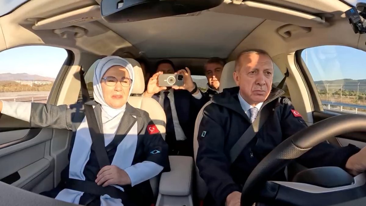 Cumhurbaşkanı Erdoğan'ın Togg'u kullandığı görüntüler