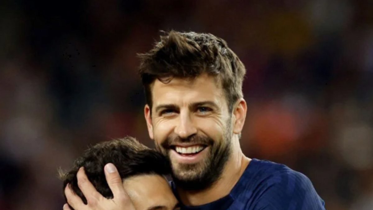 Gerard Pique jübile maçına çıktı