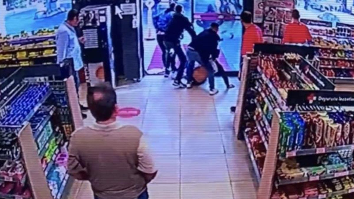 İstanbul’da akaryakıt istasyonunda küfür kavgası