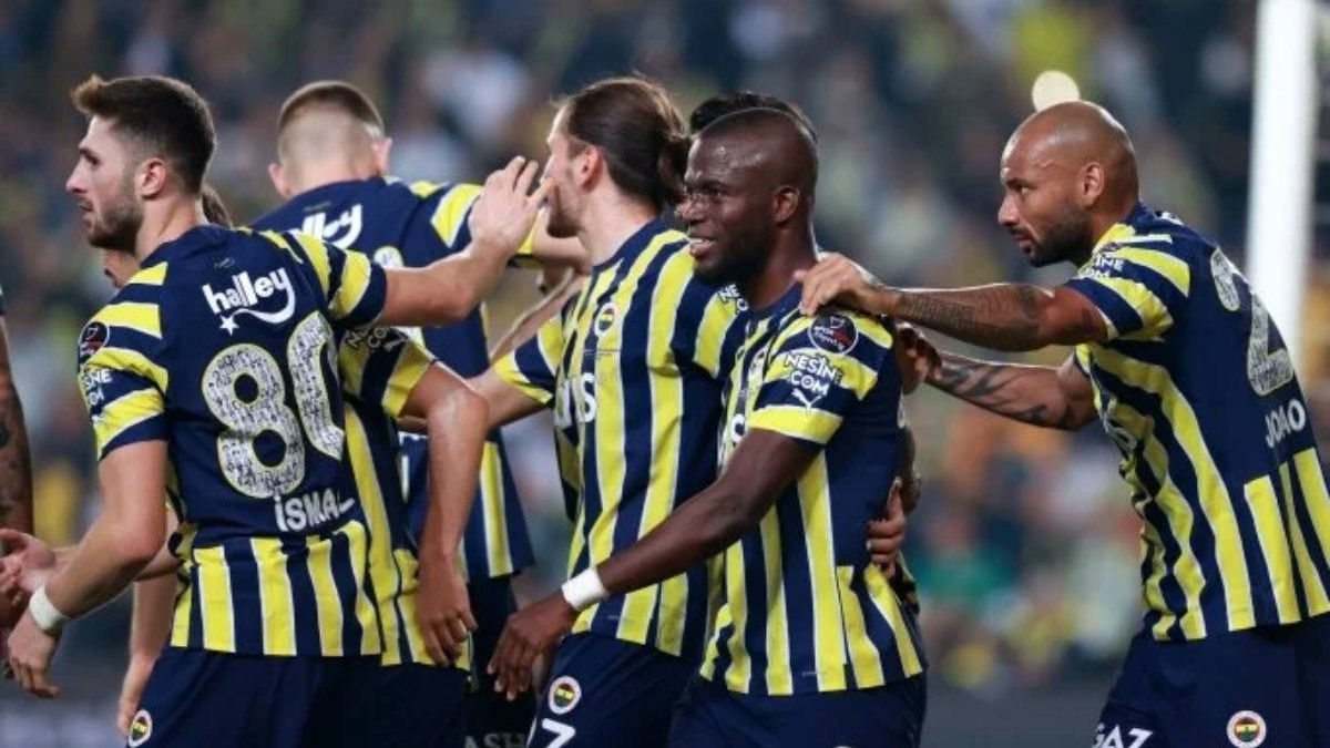 Fenerbahçe - Sivasspor maçının muhtemel 11'leri