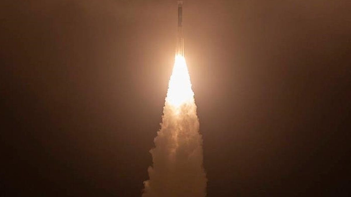 Uganda ilk uydusunu başarıyla uzaya gönderdi