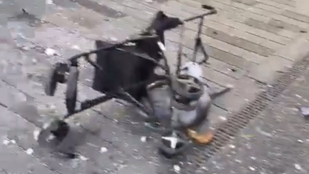 Taksim’de patlama sonrası yürek yakan kare