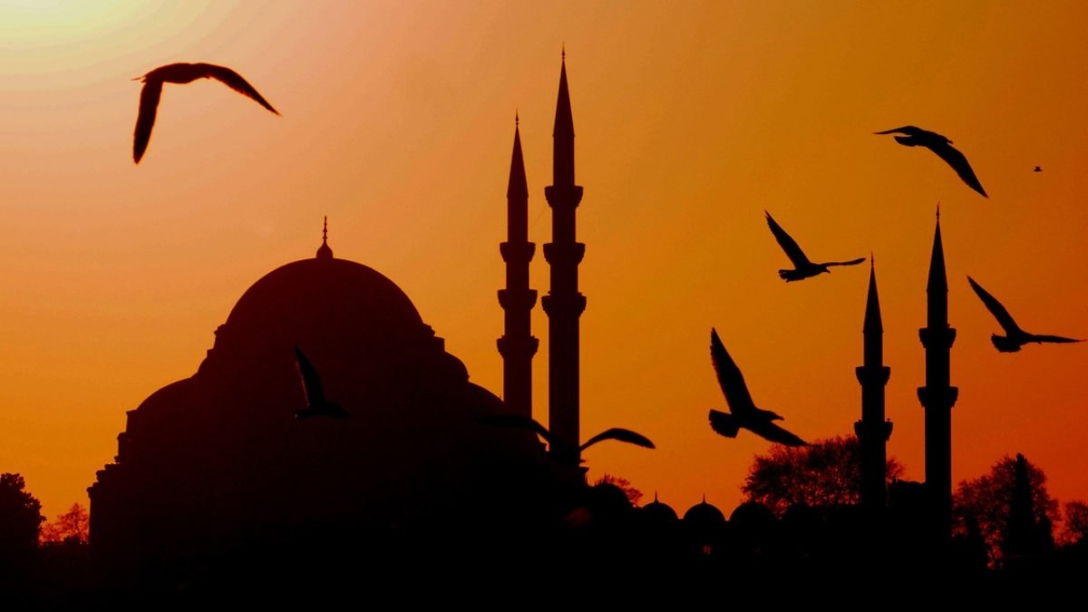 Üç aylar ne zaman başlıyor? İşte 2023 Kandil günleri tarihleri...