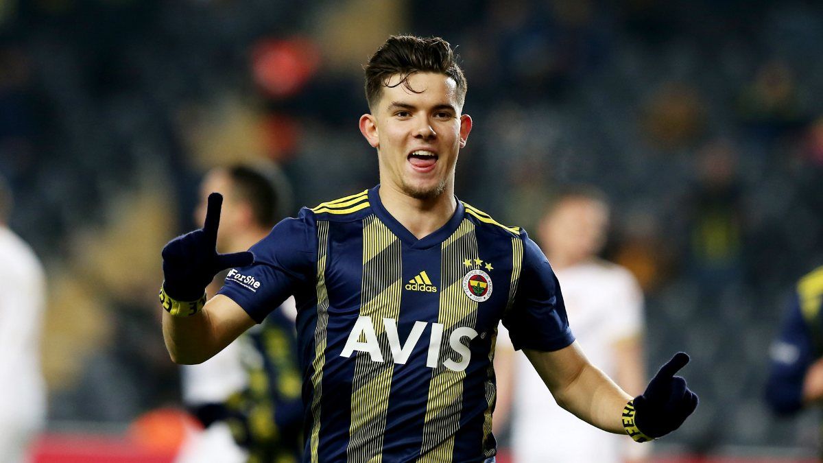 Ferdi Kadıoğlu maçı tamamlayamadı! Ferdi Kadıoğlu'nun durumu nasıl?