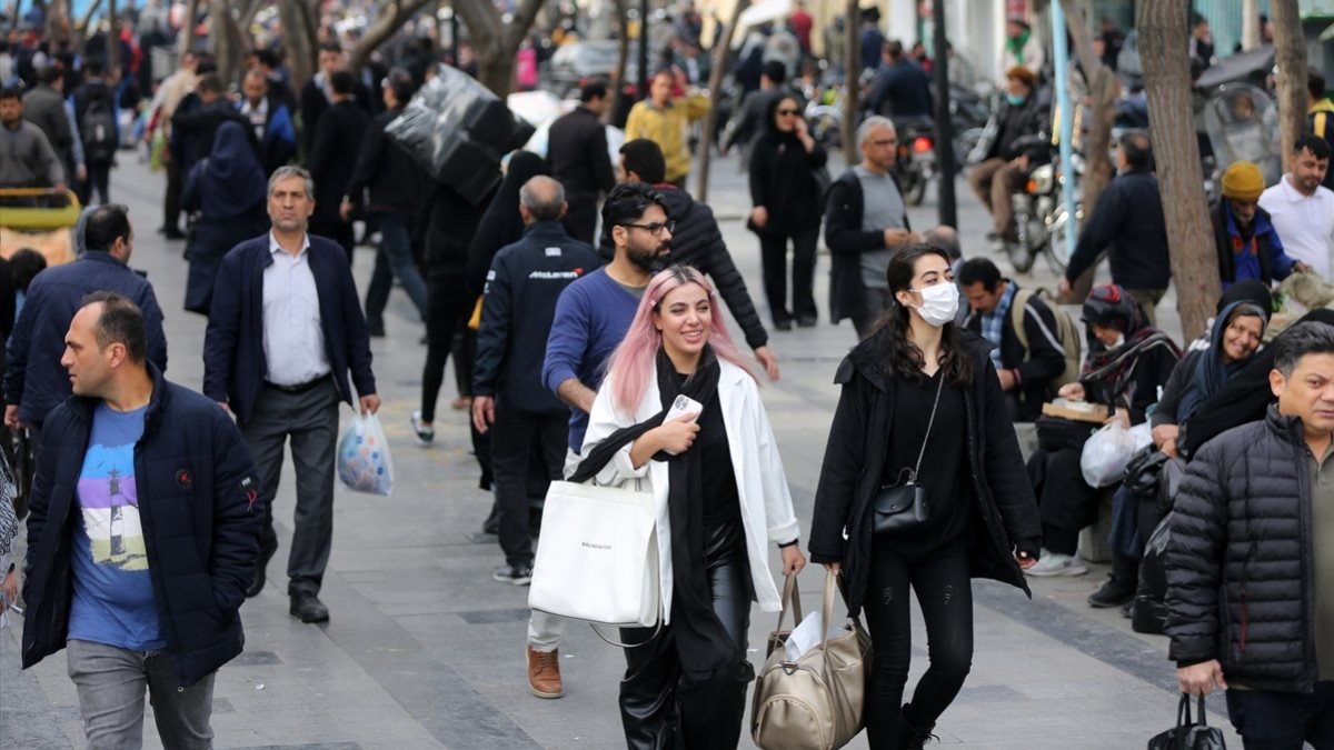 İran'ın başkenti Tahran'da günlük yaşam