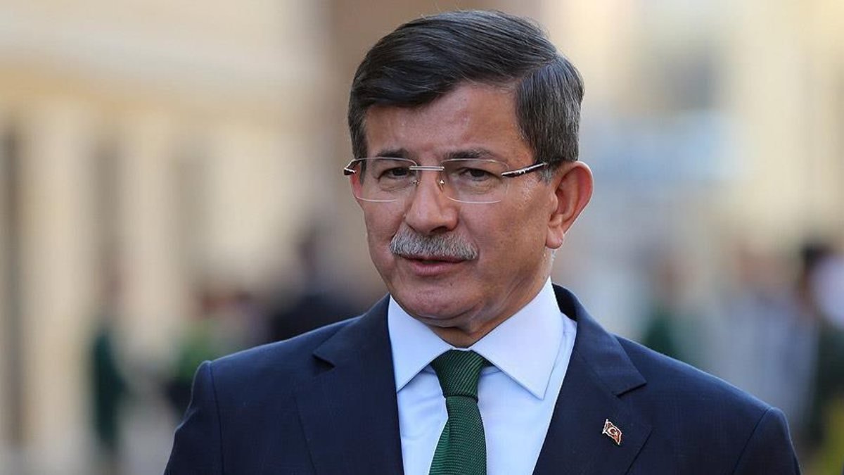 Davutoğlu içinden çıktığın davaya ihanet etme