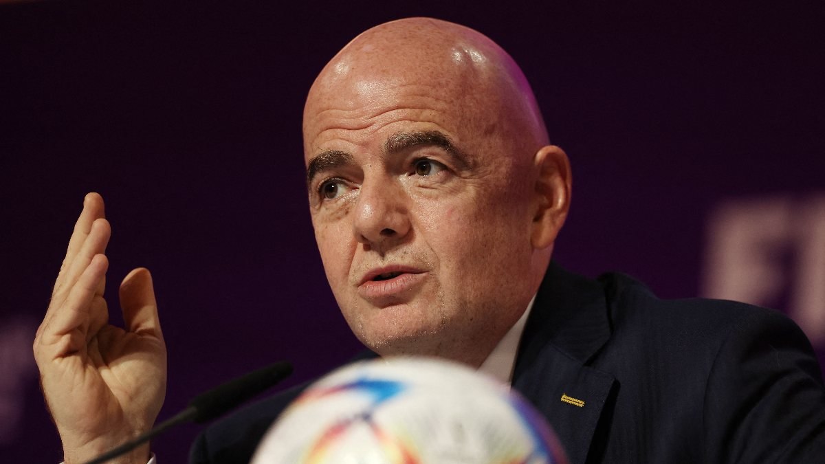 Gianni Infantino: Katar'a ahlaki ders veremezler