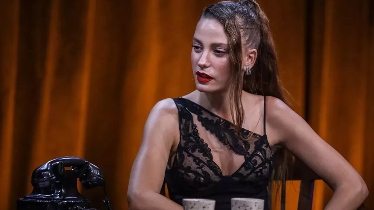 Serenay Sarıkaya'nın Şahmaran dizisindeki çıplak sahneleri olay oldu!