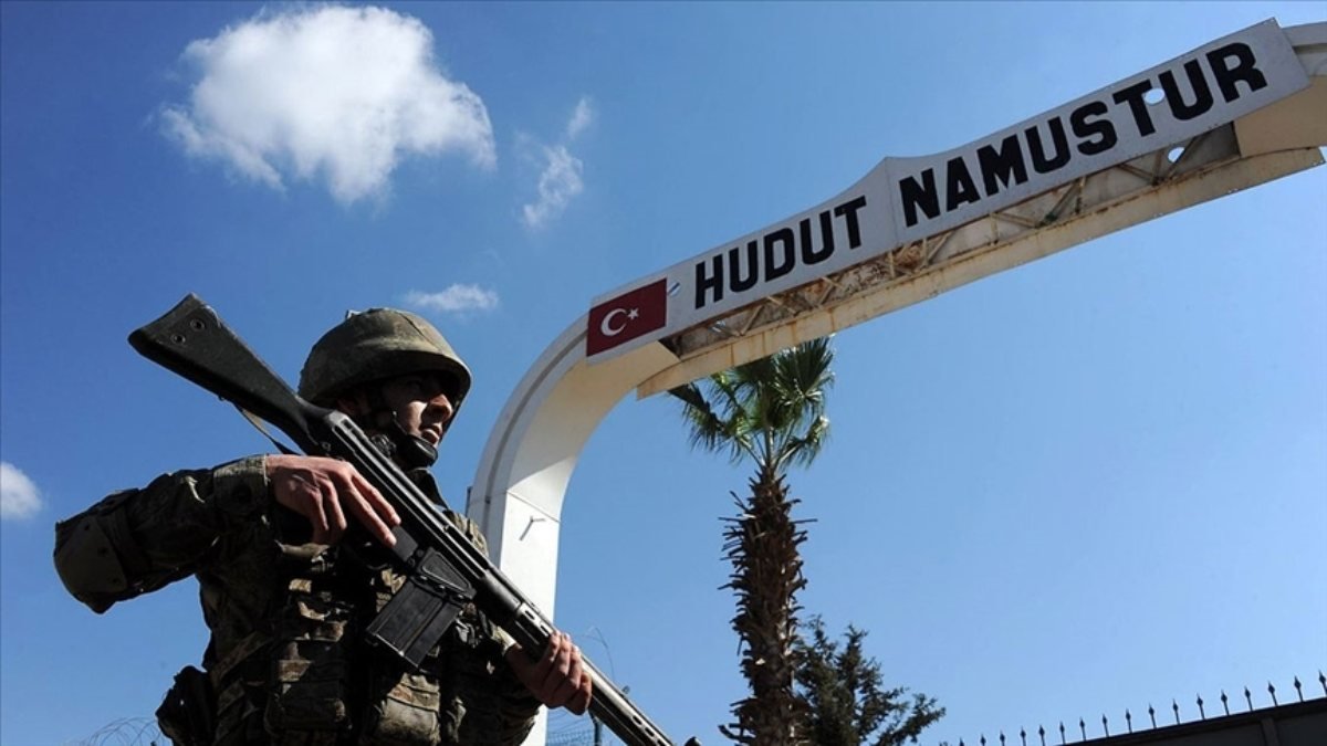 Hudut birlikleri sınırda 15 kişiyi yakaladı