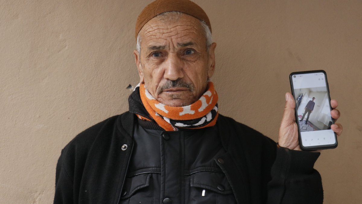 Adana’da kayıp oğlunu arayan baba, yardım istedi