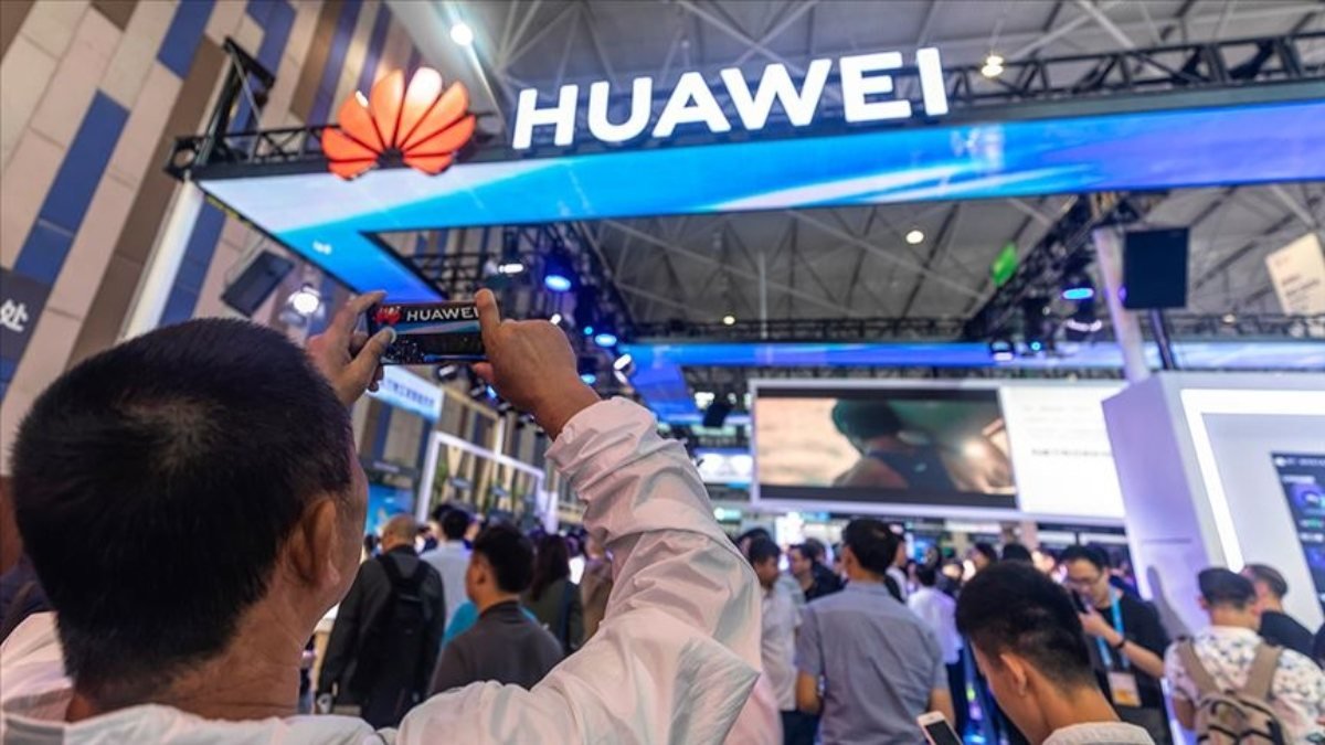 ABD, Çinli teknoloji şirketlerinin ürünlerinin satışını yasakladı