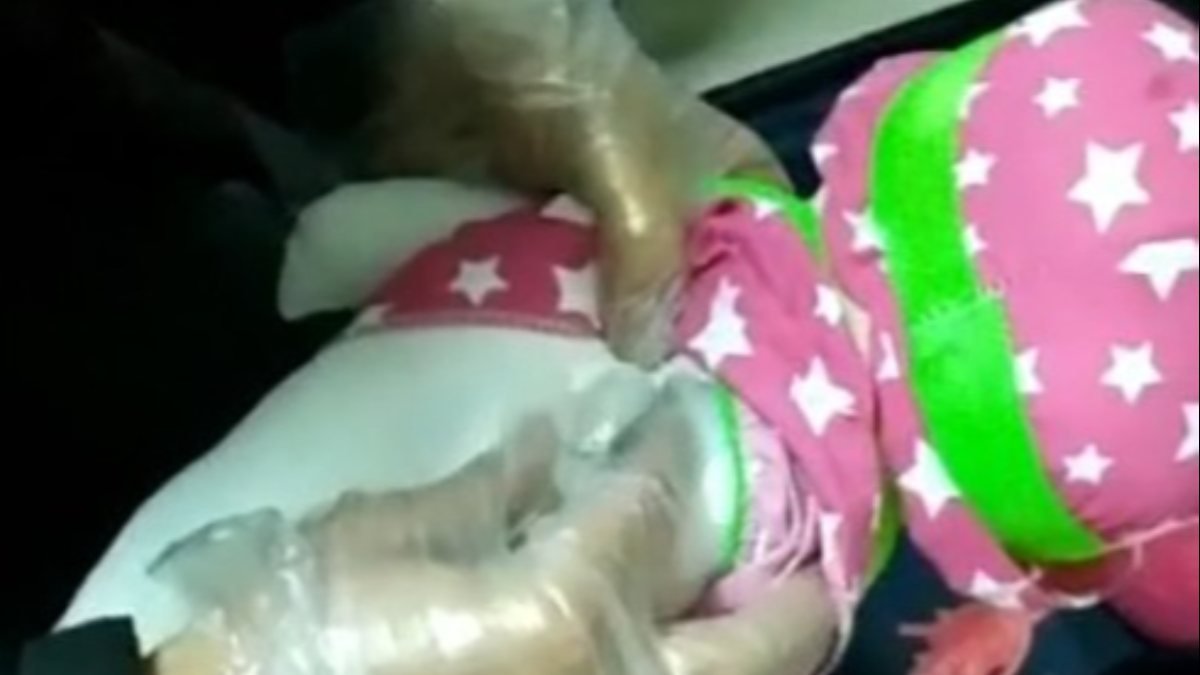 Malatya'da oyuncak bebeklerin içine uyuşturucu gizlediler