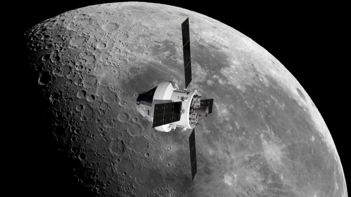 Orion uzay aracı, Ay'dan selfie gönderdi