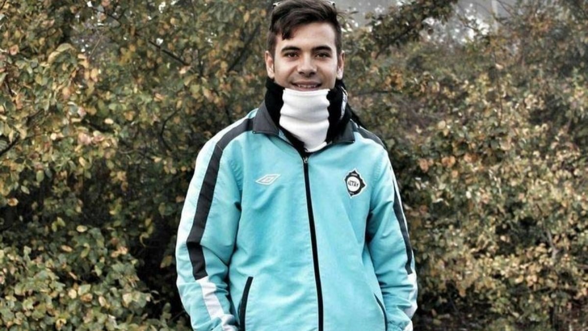 İzmir derbisine fişek sokan ambulans şoförünün sosyal medya paylaşımı