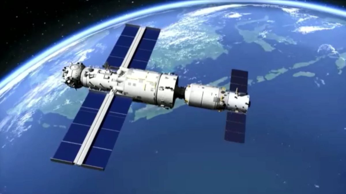 Çin, yeni taykonot ekibini kendi uzay istasyonuna yolladı