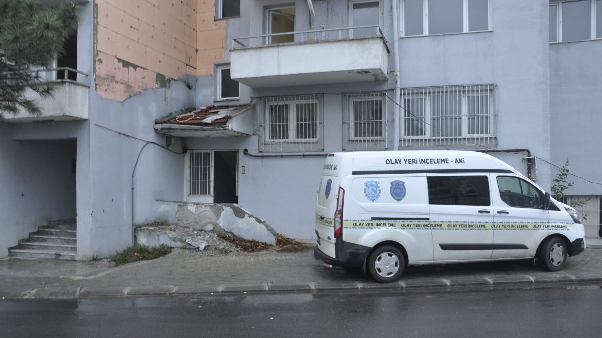 Tekirdağ'da eski emniyet binasına giren hırsızlar yakalandı