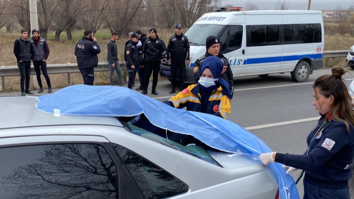 Kütahya'da aracın çarptığı 77 yaşındaki adam kurtarılamadı