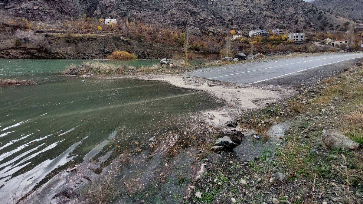 Yusufeli Barajı'nda su seviyesi 36 metreye ulaştı