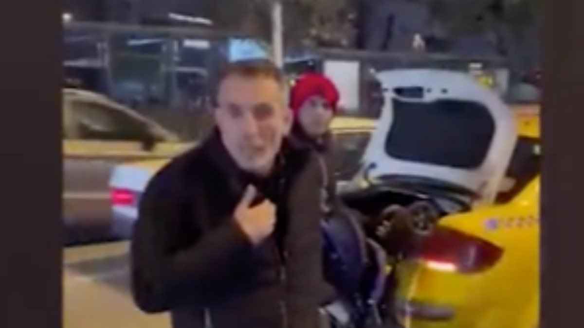 İstanbul'da Türk yerine Arapları aracına alan taksici kamerada