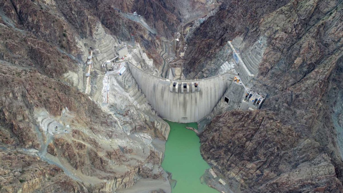 Yusufeli Barajı'nda su seviyesi 41 metreye yükseldi