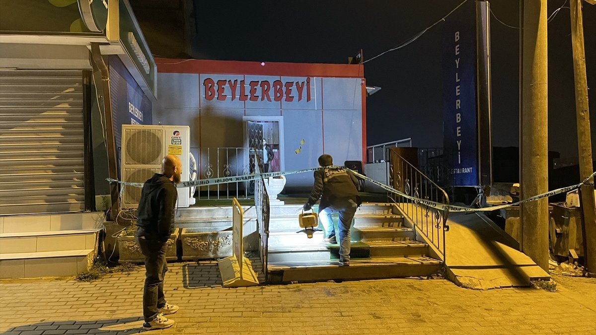 Bursa'daki gece kulübünde silahlı kavga: 3 kişi ağır yaralandı