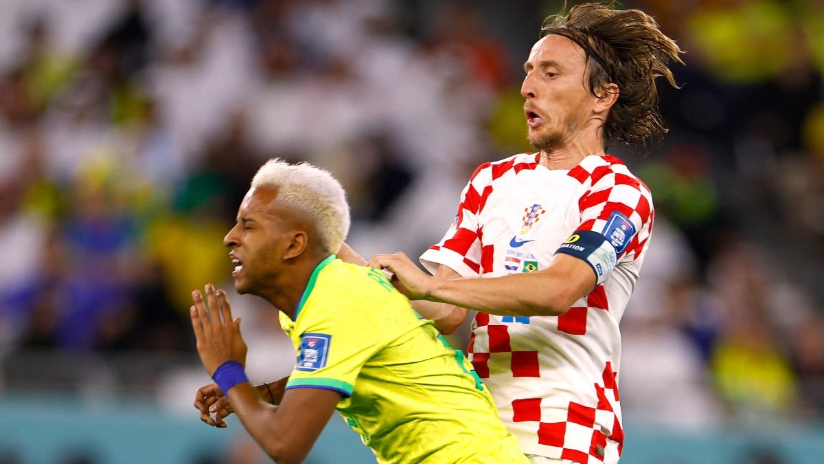 Luka Modric'ten Rodrygo'ya teselli