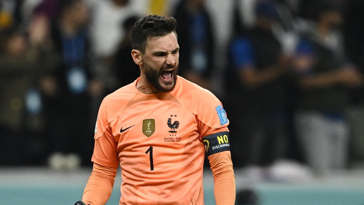 Hugo Lloris, Fransa Milli Takımı ile en çok maça çıkan isim oldu