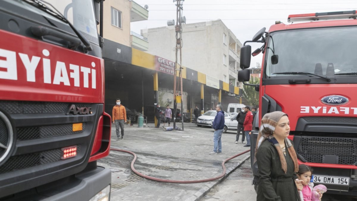 Mersin'de otomotiv servisinde yangın çıktı