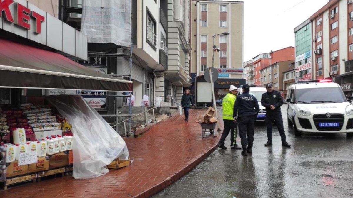 Zonguldak'ta kaldırımdan düşen adam hastanelik oldu
