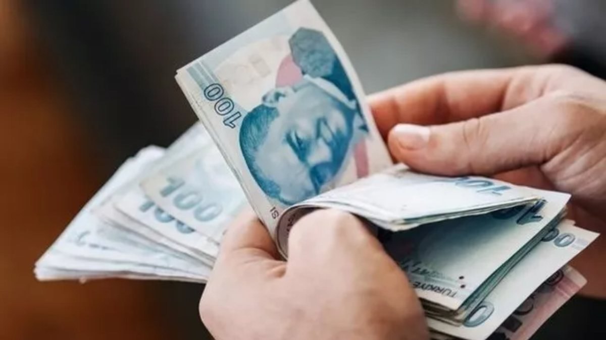 İlk KYK ödemeleri ne zaman, kaç TL yatacak? 3 aylık KYK ne zaman ödenecek?