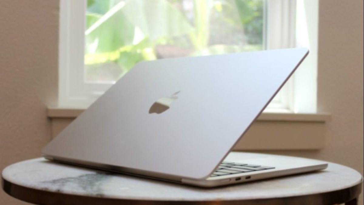 Apple, MacBook üretimini Çin dışına çıkaracak