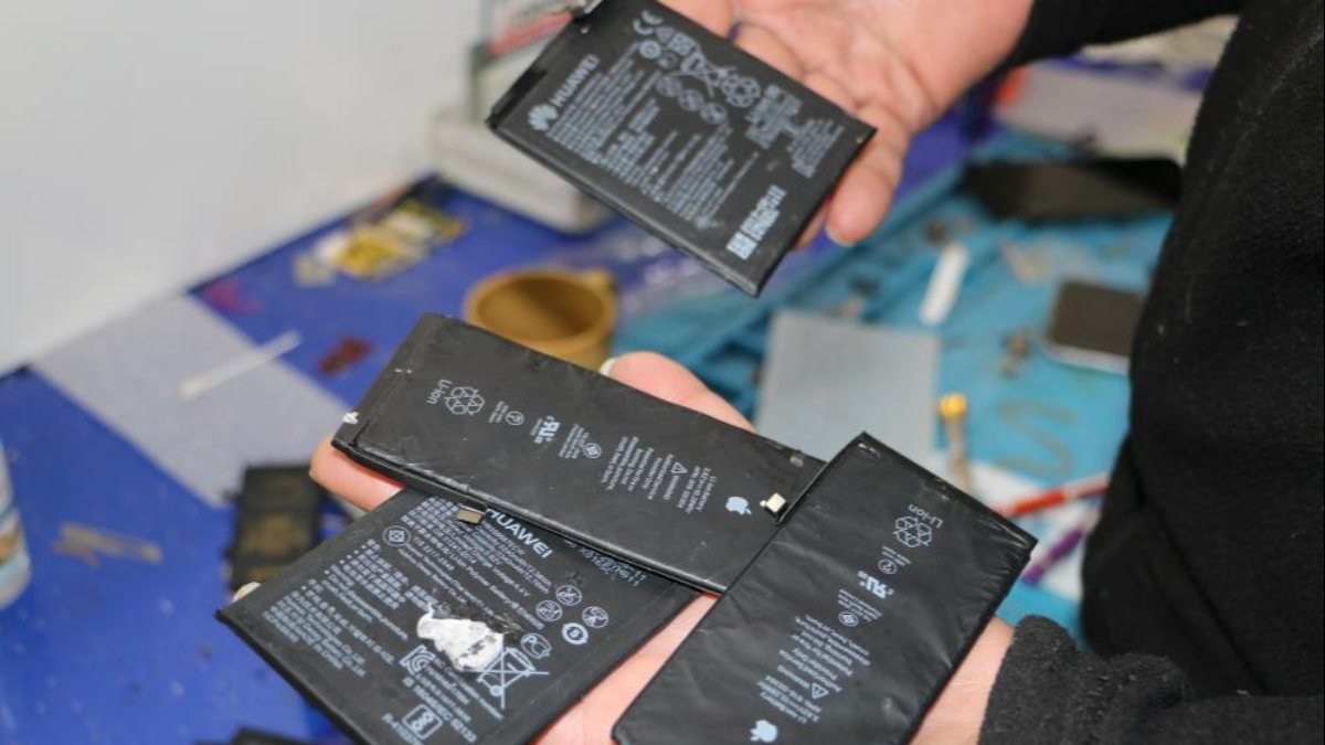 Akıllı telefon bataryalarının patlamaması için yapmanız gerekenler